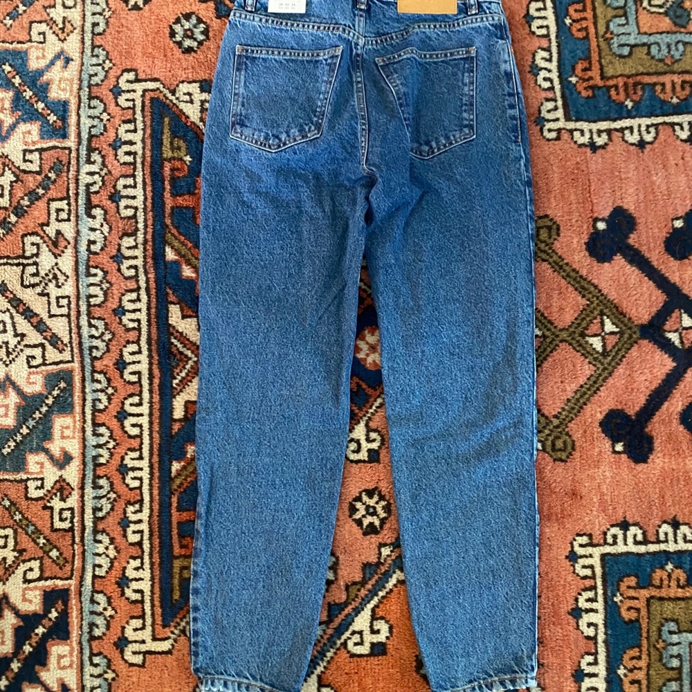Zara Mom Fit Classic Jeans